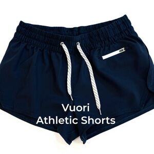 Vuori Clementine 2.5” Shorts